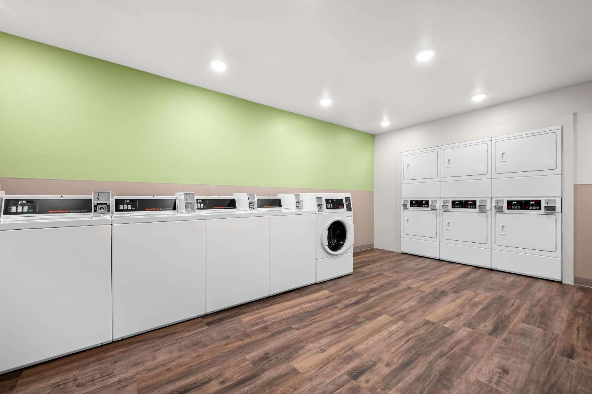 Woodspring Suites Huntsville - Research Park ภายนอก รูปภาพ